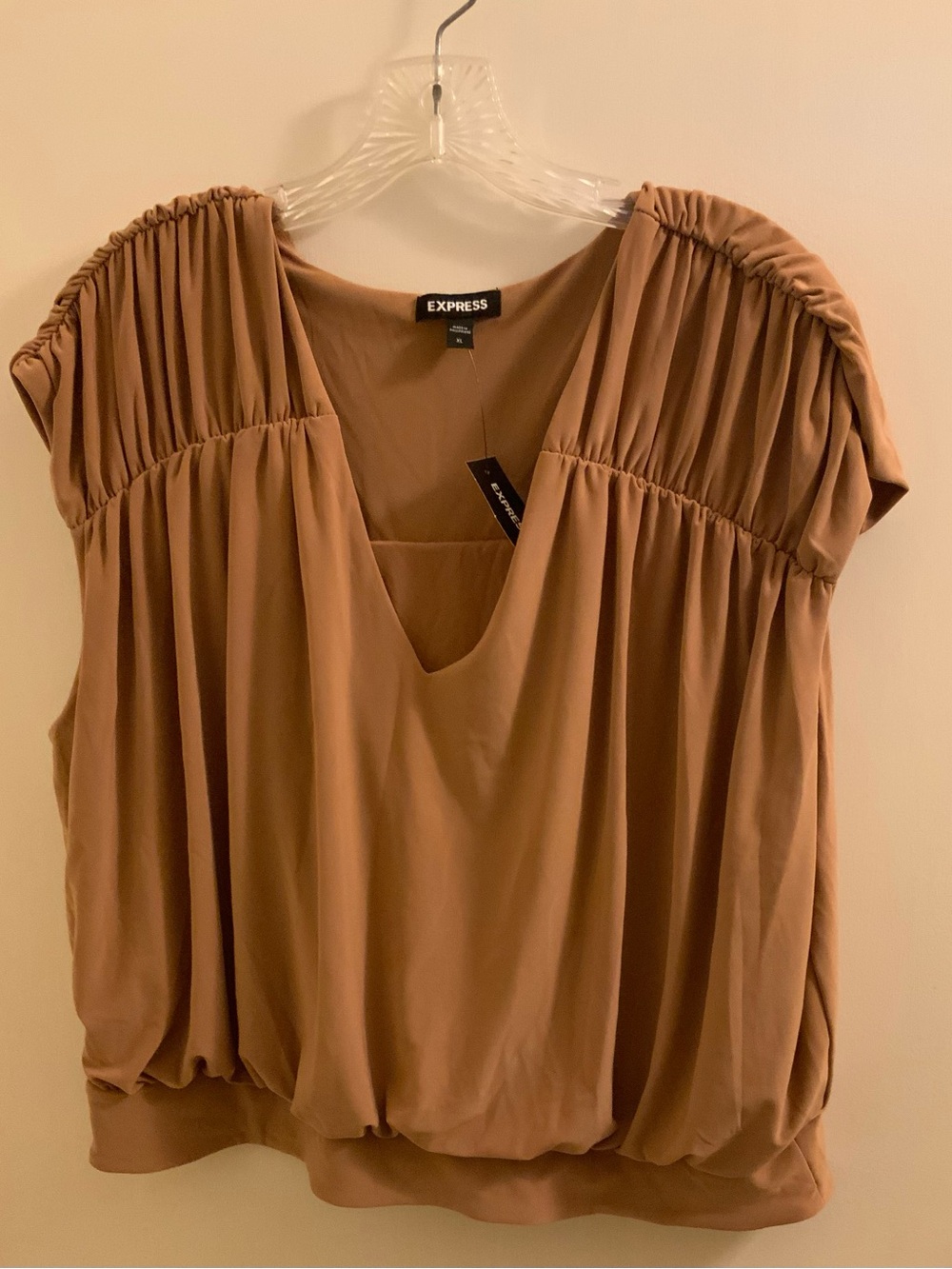 Express Women's V-Neck Ruched Cap-Sleeve Top in Camel Brown